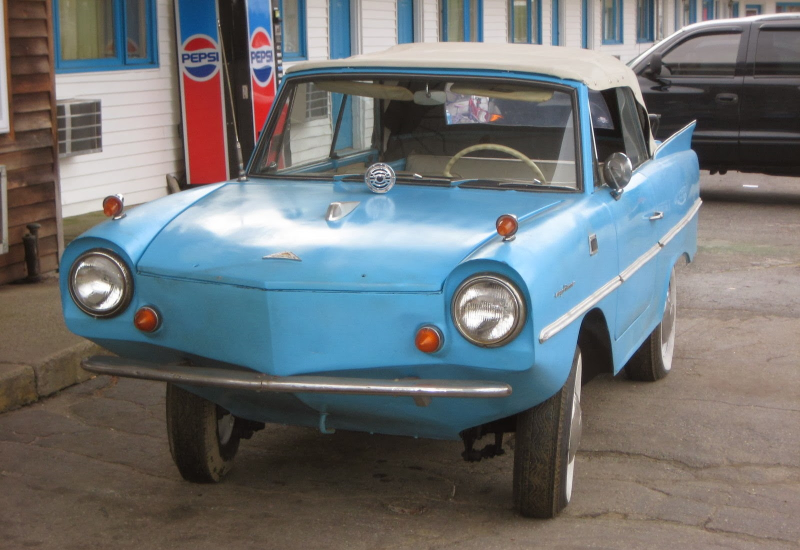 Illustration for article titled Buy This Classic Amphicar And Rule The Seas